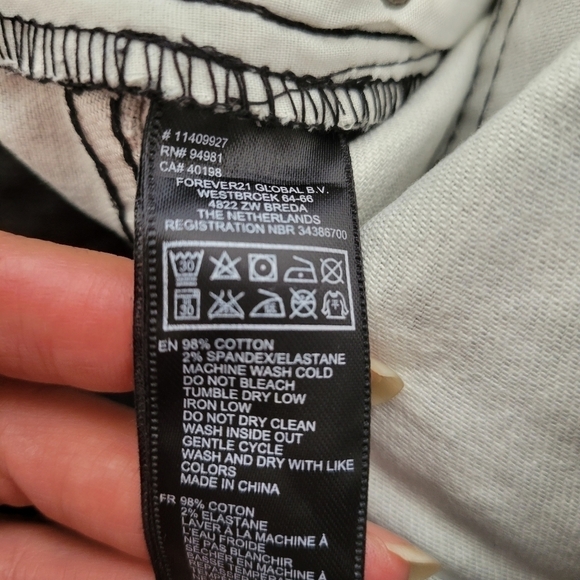 Delia's Twill Khaki Olive Short Shorts 5 - Picture 8 of 9